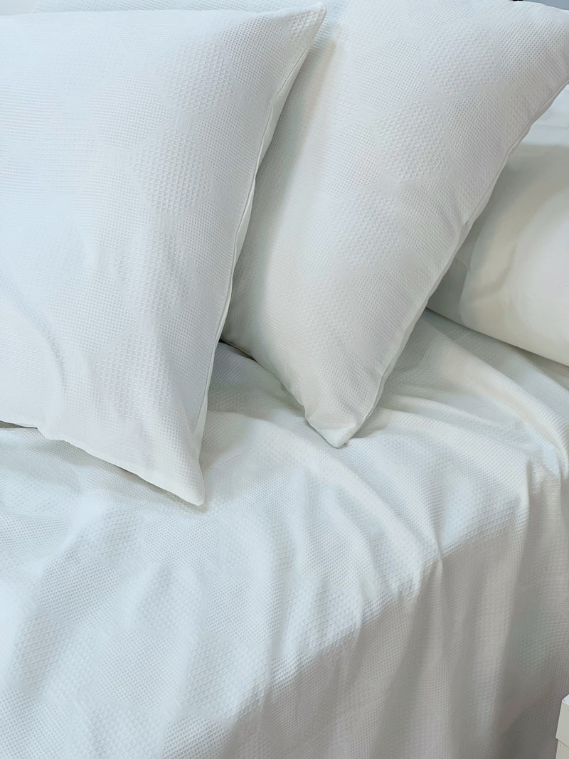 طقم ٤ قطع محفور قطن ١٠٠٪؜