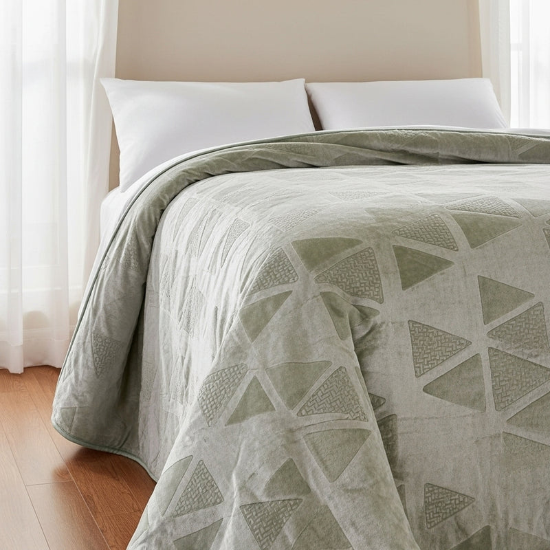 بطاينة إيفير