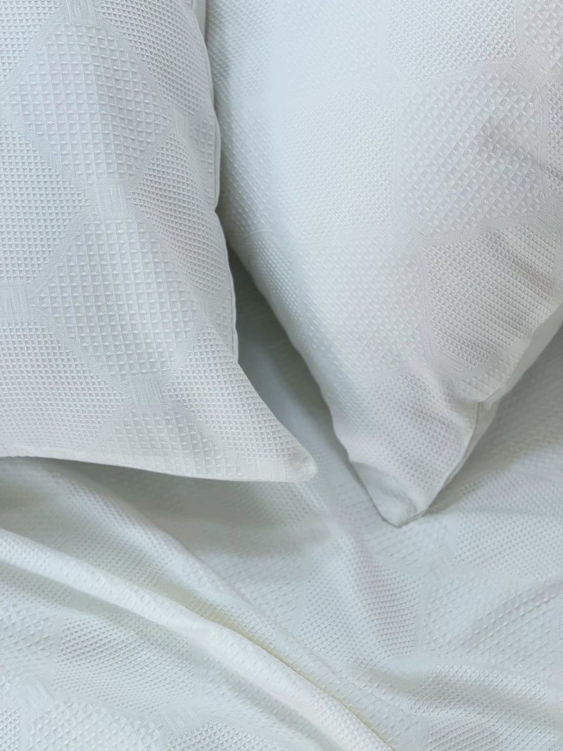 طقم ٤ قطع محفور قطن ١٠٠٪؜