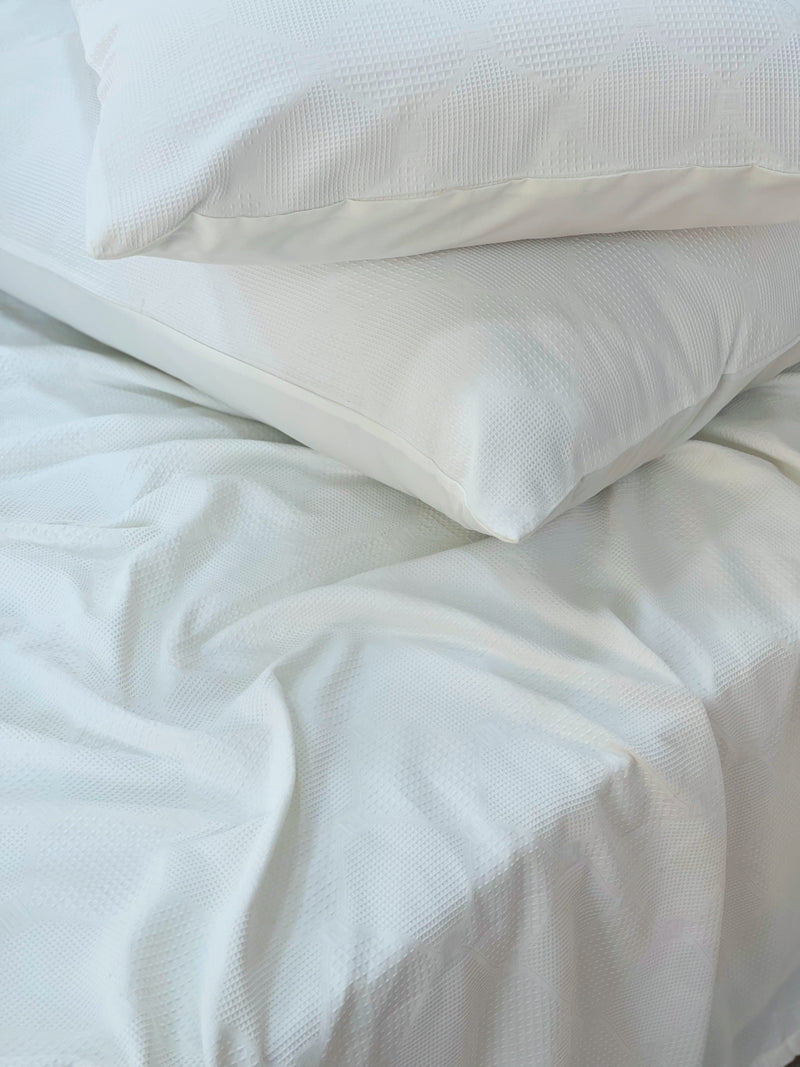 طقم ٤ قطع محفور قطن ١٠٠٪؜