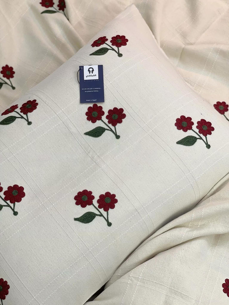 طقم ثلاث قطع كوفرتة مطرزة يدوياً