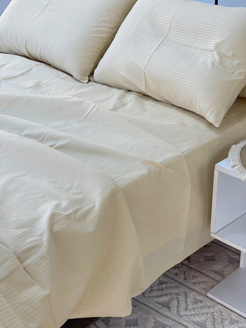 طقم ٤ قطع استرايب قطن ١٠٠٪