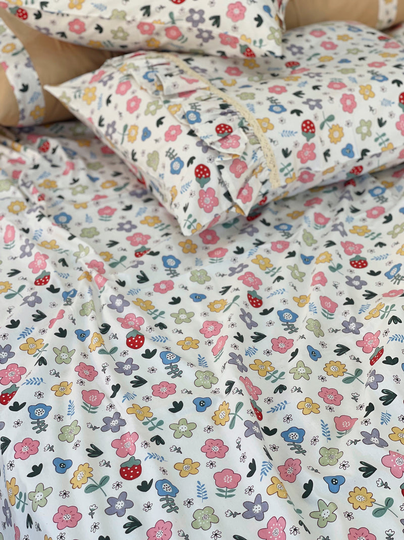 طقم سرير مكون من ٦ قطع