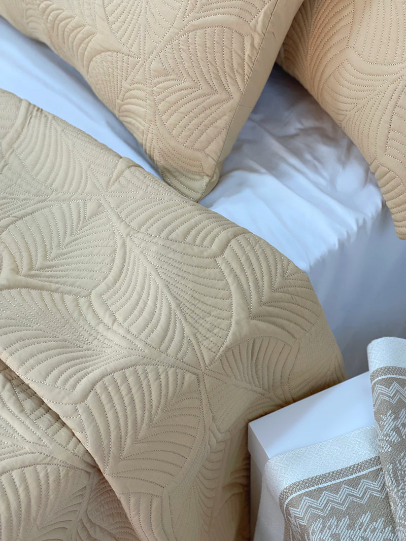 كوفرتة كابتونية ٣ قطع