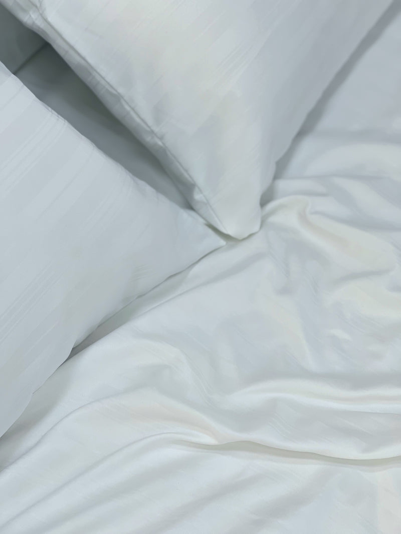 طقم ٤ قطع استرايب قطن ١٠٠٪؜